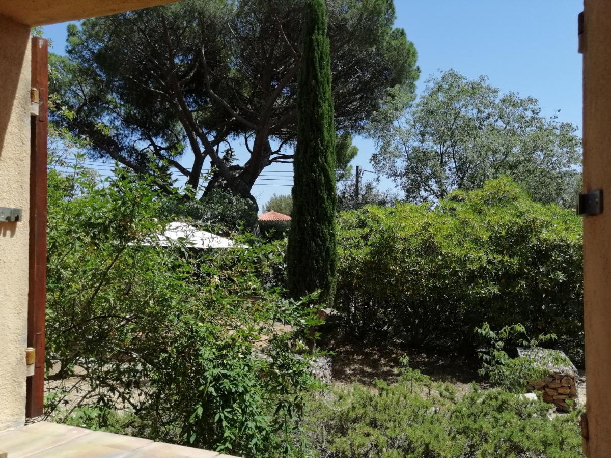 T2 36 m2, RdC de villa, clim, gd jardin clos, animx ok, quartier Mt Faron très calme, wifi, parking Tolone Esterno foto
